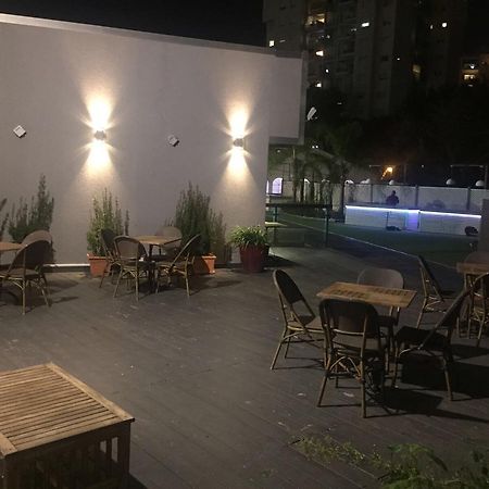 Avia Hotel & Resort Yehud-Monosson Eksteriør billede