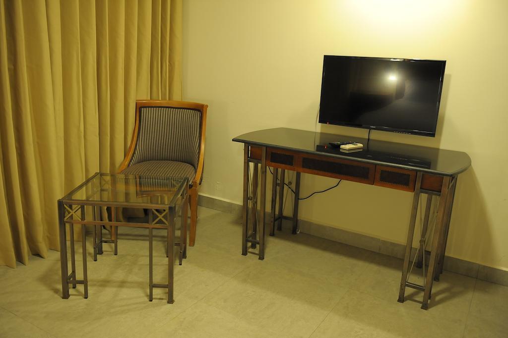 Avia Hotel & Resort Yehud-Monosson Eksteriør billede