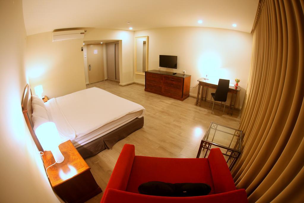 Avia Hotel & Resort Yehud-Monosson Eksteriør billede