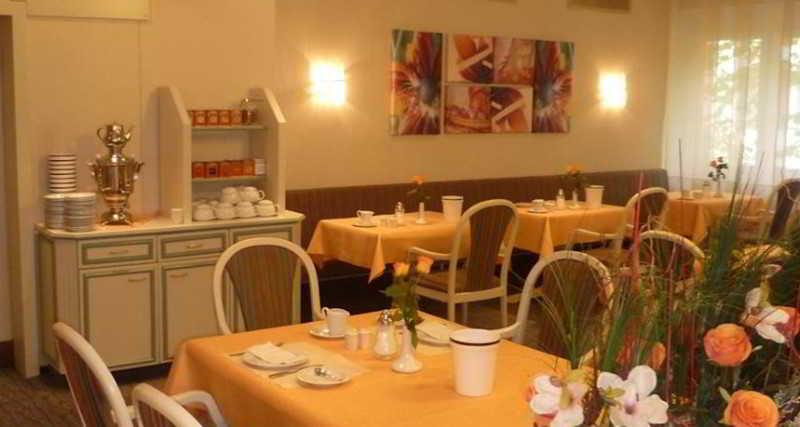 Avia Hotel & Resort Yehud-Monosson Eksteriør billede