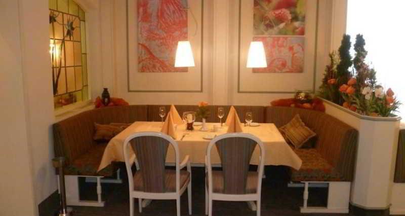 Avia Hotel & Resort Yehud-Monosson Eksteriør billede