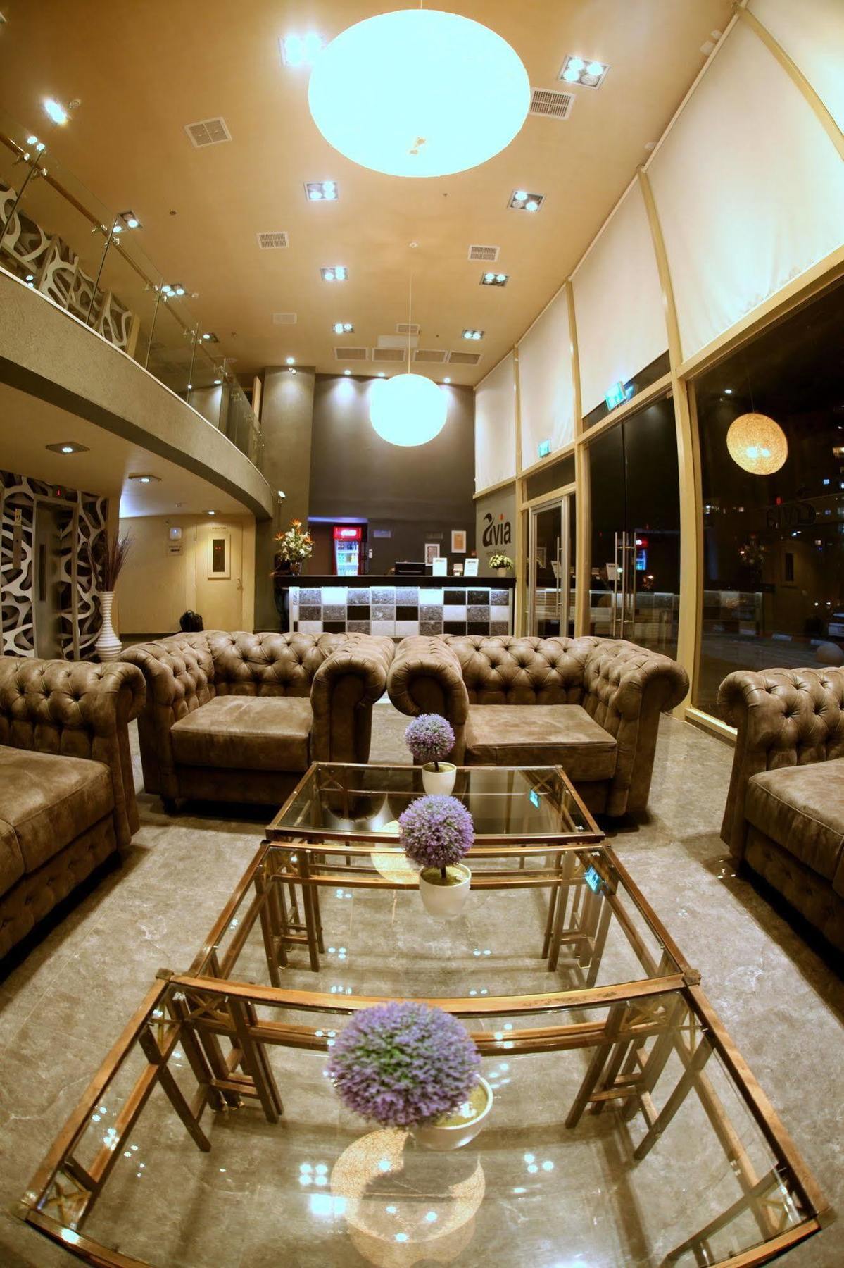 Avia Hotel & Resort Yehud-Monosson Eksteriør billede